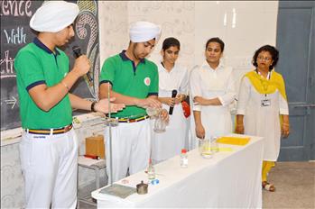 item_0_Activity-Science_is_Fun__(56)_resize.JPG