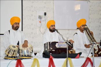 item_0_Gurmat___Classical_Sanget_Sammelan_(25)_resize_resize.JPG