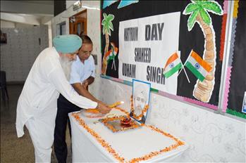 item_0_Rich_tribute_to_Shaheed_S.Udham_Singh_(4)_resize_resize.JPG