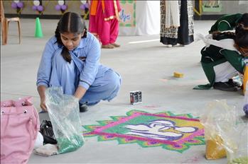 item_0_SSC-Rangoli_Competition_41_resize.JPG